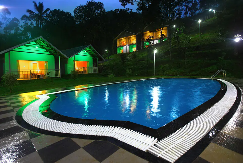 Kerala_honeymoon_resort_swimming_pool
